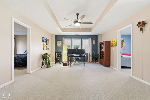 9103 Iris Lane, Zionsville, IN 46077