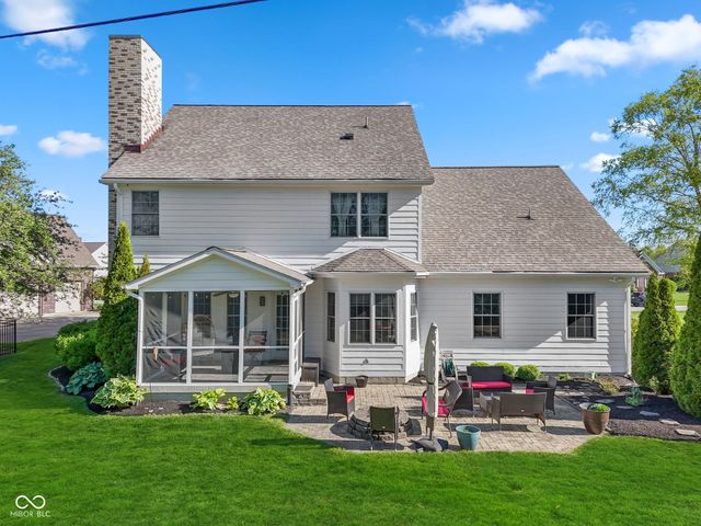 9103 Iris Lane, Zionsville, IN 46077