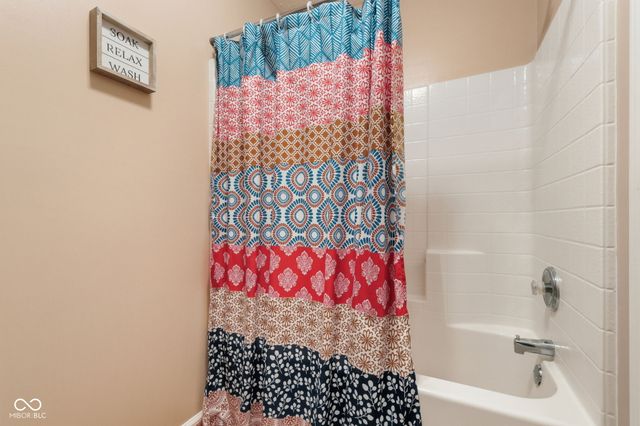 9103 Iris Lane, Zionsville, IN 46077