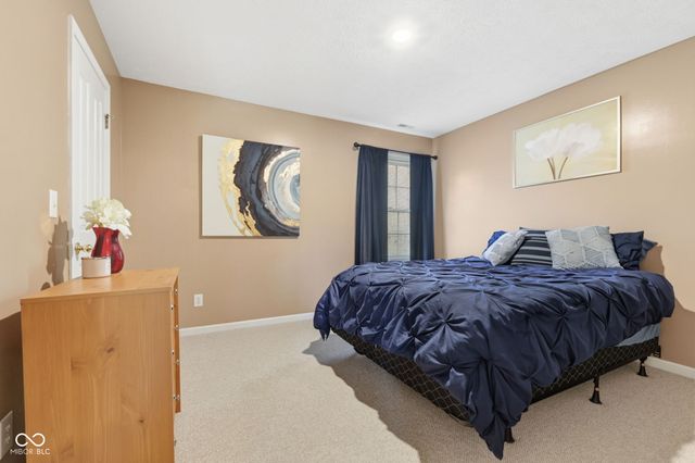 9103 Iris Lane, Zionsville, IN 46077