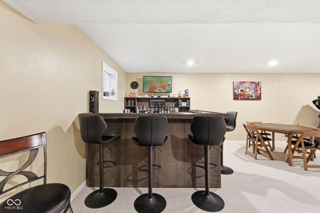 9103 Iris Lane, Zionsville, IN 46077