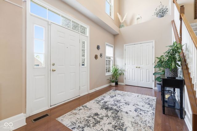 9103 Iris Lane, Zionsville, IN 46077