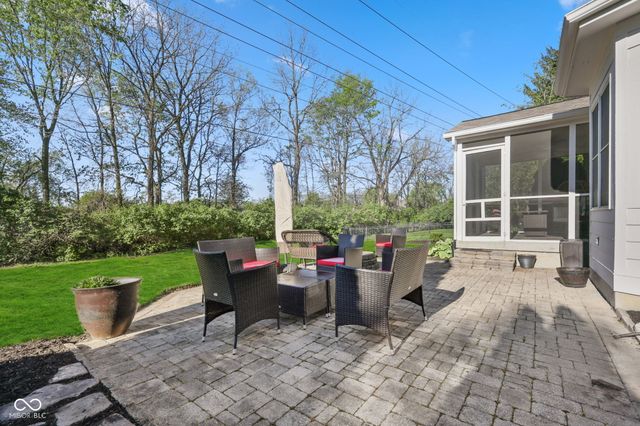 9103 Iris Lane, Zionsville, IN 46077