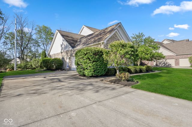 9103 Iris Lane, Zionsville, IN 46077