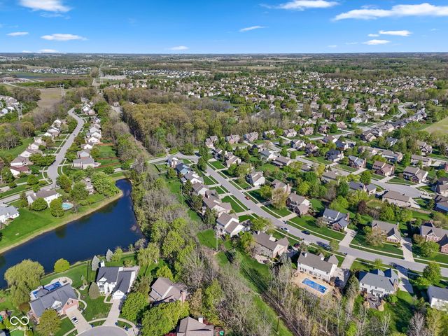 9103 Iris Lane, Zionsville, IN 46077