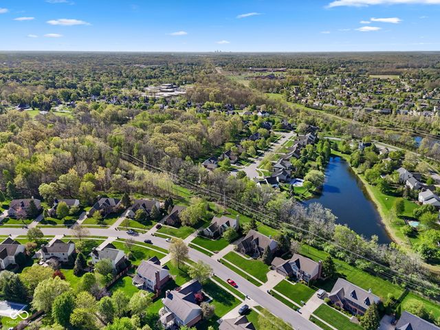 9103 Iris Lane, Zionsville, IN 46077