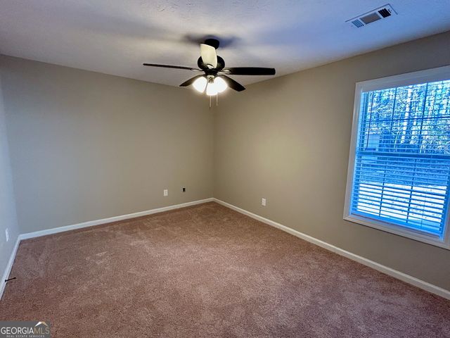 125 Montrose Way, Lagrange, GA 30240