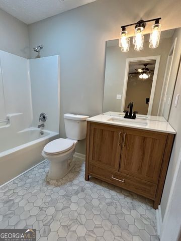 125 Montrose Way, Lagrange, GA 30240