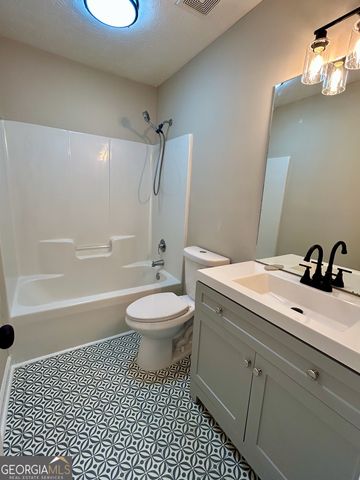 125 Montrose Way, Lagrange, GA 30240