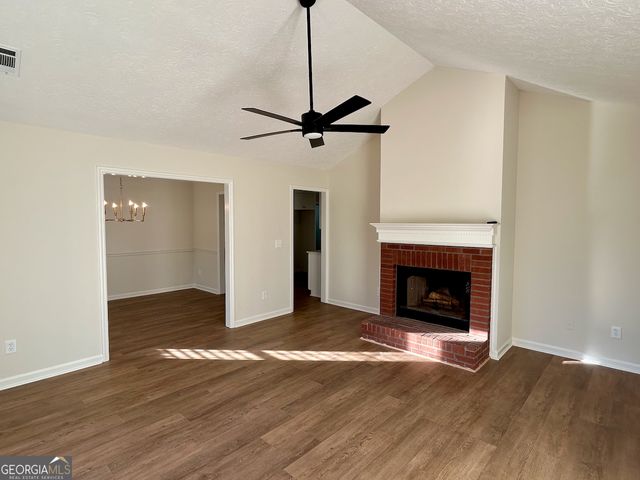 125 Montrose Way, Lagrange, GA 30240