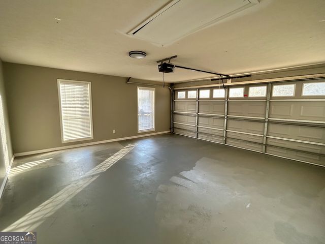 125 Montrose Way, Lagrange, GA 30240