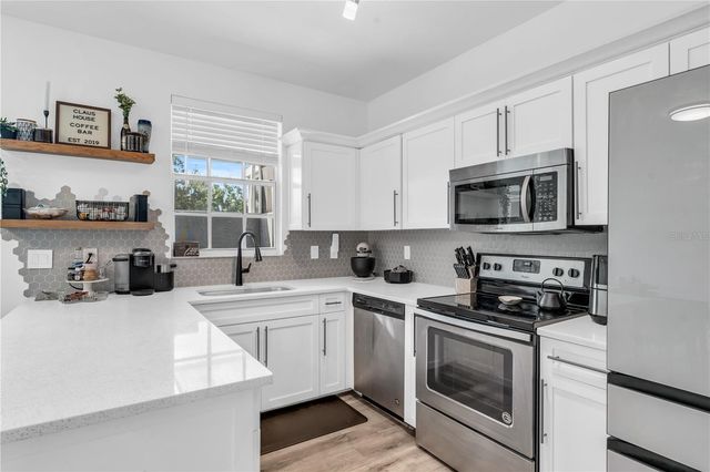 3825 SCHOOLHOUSE ROAD E 5, Fort Myers, FL 33916