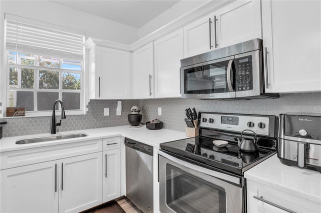 3825 SCHOOLHOUSE ROAD E 5, Fort Myers, FL 33916