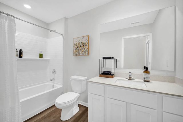 462 Vista Drive, Hampshire, IL 60140