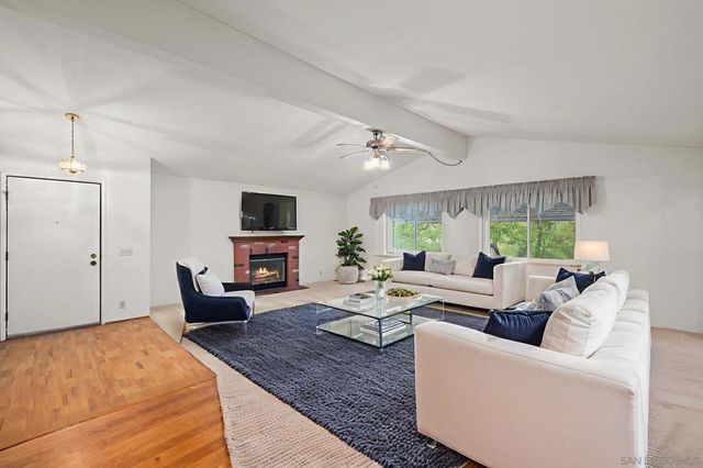 4465 Topaz Ln, Oceanside, CA 92056