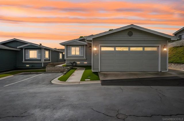 4465 Topaz Ln, Oceanside, CA 92056