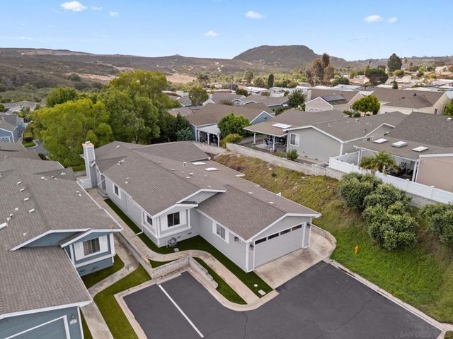 4465 Topaz Ln, Oceanside, CA 92056