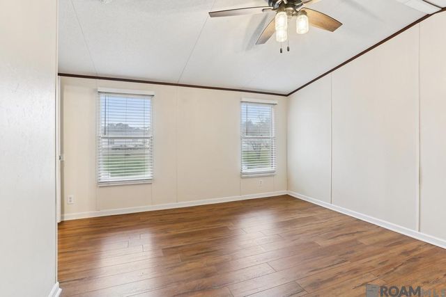 12192 Roddy Rd, Gonzales, LA 70737