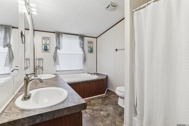 12192 Roddy Rd, Gonzales, LA 70737