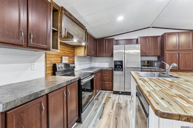 12192 Roddy Rd, Gonzales, LA 70737