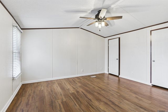 12192 Roddy Rd, Gonzales, LA 70737