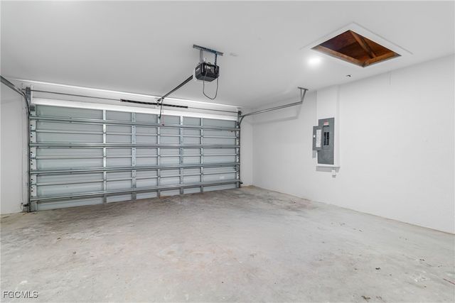 2812 65TH ST W, Lehigh Acres, FL 33971