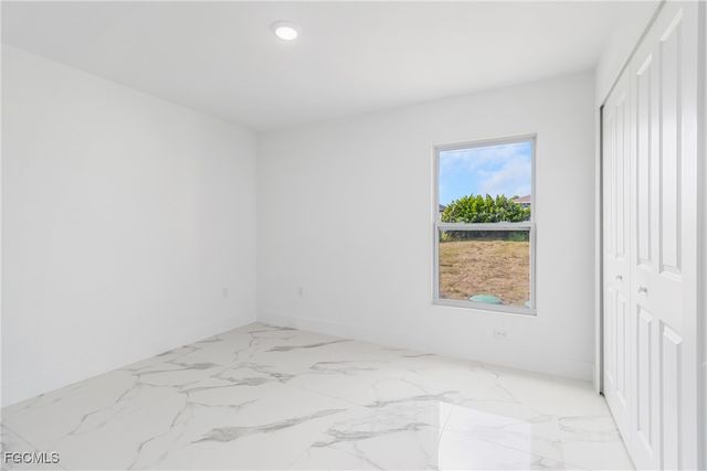 2812 65TH ST W, Lehigh Acres, FL 33971