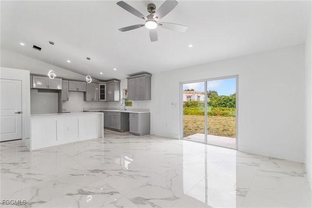 2812 65TH ST W, Lehigh Acres, FL 33971