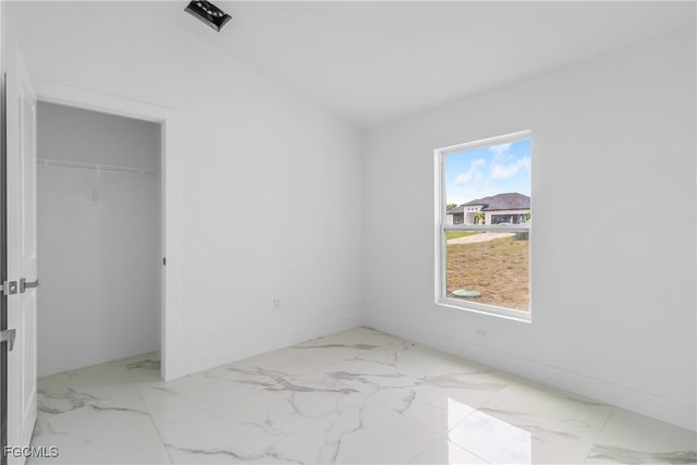 2812 65TH ST W, Lehigh Acres, FL 33971