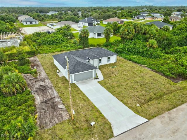 2812 65TH ST W, Lehigh Acres, FL 33971