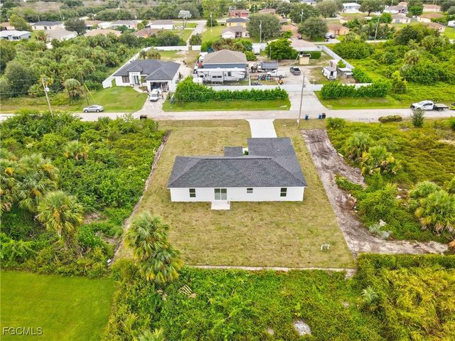 2812 65TH ST W, Lehigh Acres, FL 33971