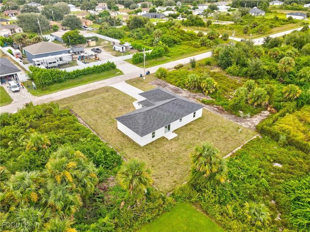 2812 65TH ST W, Lehigh Acres, FL 33971