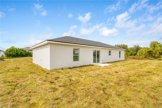 2812 65TH ST W, Lehigh Acres, FL 33971