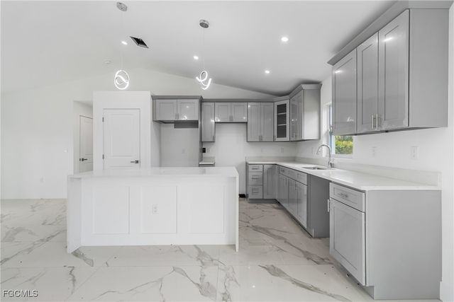 2812 65TH ST W, Lehigh Acres, FL 33971