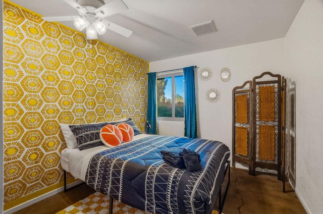 7579 Balsa Avenue, Yucca Valley, CA 92284