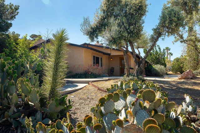 7579 Balsa Avenue, Yucca Valley, CA 92284