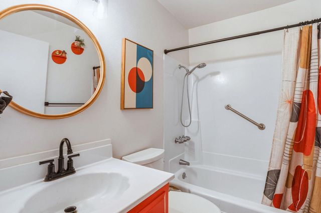 7579 Balsa Avenue, Yucca Valley, CA 92284