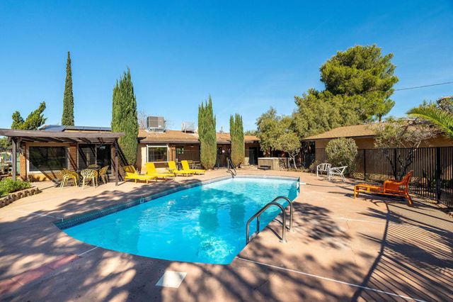 7579 Balsa Avenue, Yucca Valley, CA 92284