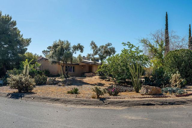 7579 Balsa Avenue, Yucca Valley, CA 92284