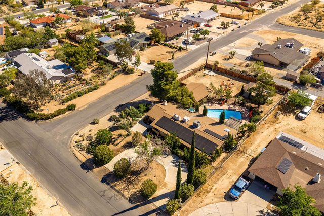 7579 Balsa Avenue, Yucca Valley, CA 92284
