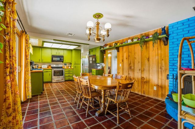 7579 Balsa Avenue, Yucca Valley, CA 92284