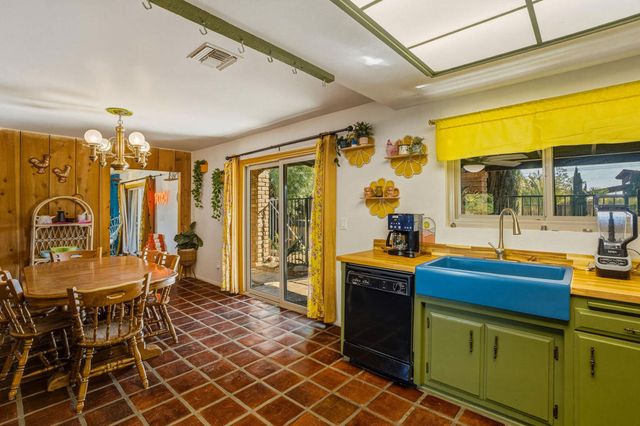 7579 Balsa Avenue, Yucca Valley, CA 92284