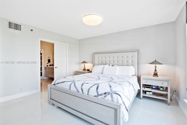 3600 Mystic Pointe Dr 1212, Aventura, FL 33180