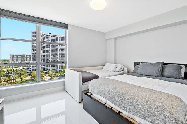 3600 Mystic Pointe Dr 1212, Aventura, FL 33180