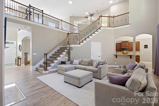 130 Lakeshore Hills Drive, Mooresville, NC 28117