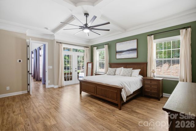 130 Lakeshore Hills Drive, Mooresville, NC 28117