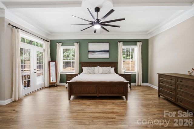 130 Lakeshore Hills Drive, Mooresville, NC 28117