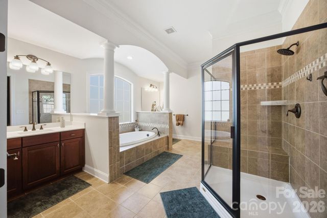130 Lakeshore Hills Drive, Mooresville, NC 28117