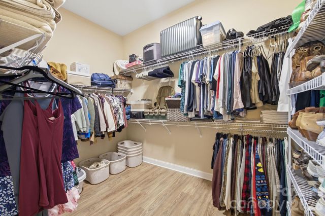 130 Lakeshore Hills Drive, Mooresville, NC 28117