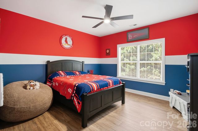 130 Lakeshore Hills Drive, Mooresville, NC 28117